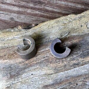 Sterling Silver C-Shaped Hoop Earrings 4,81g